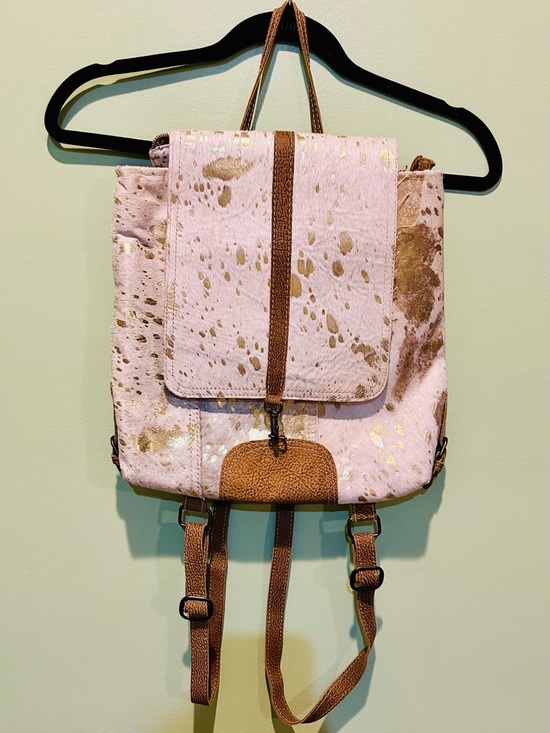 Myra Bag Handbags - Myra Bag Stylish Crème & Gold Accent Backpack covered in Cowhide
